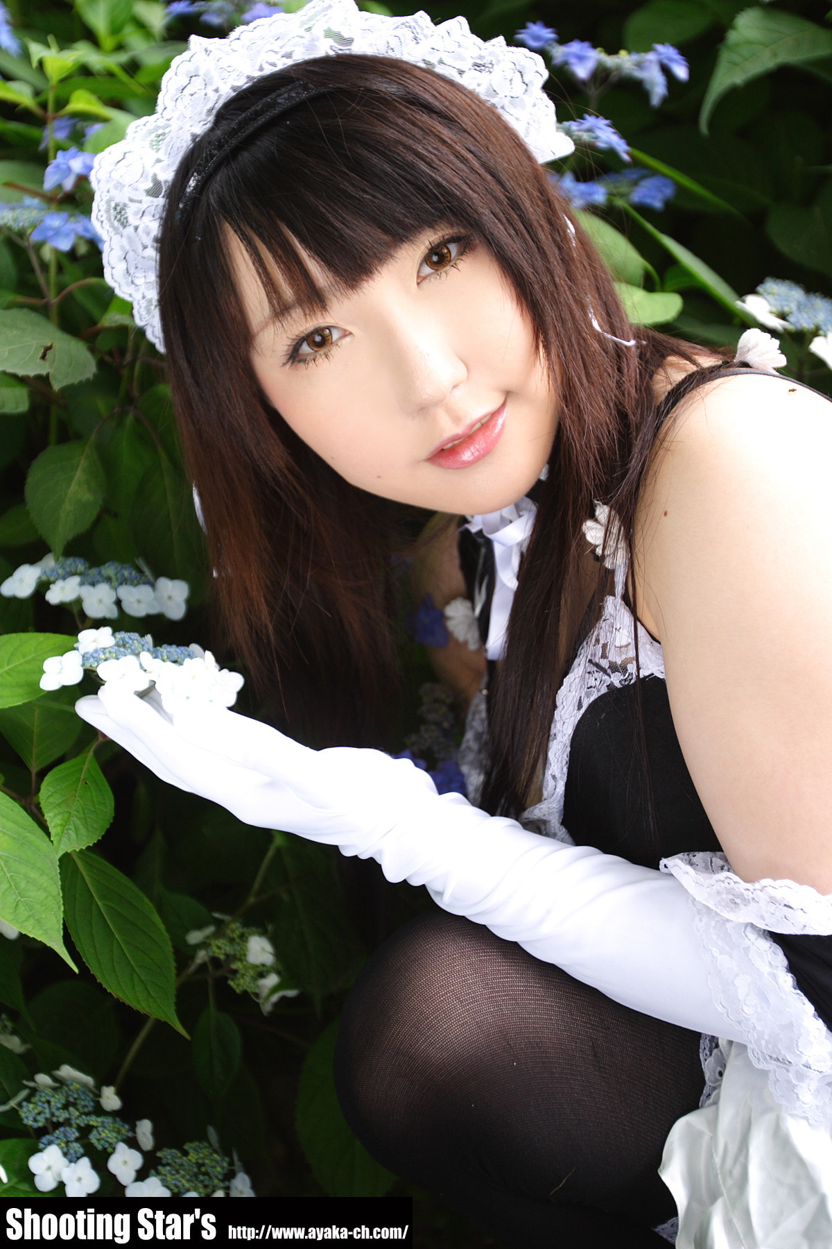 [Cosplay]  Sexy Maid with big boobs